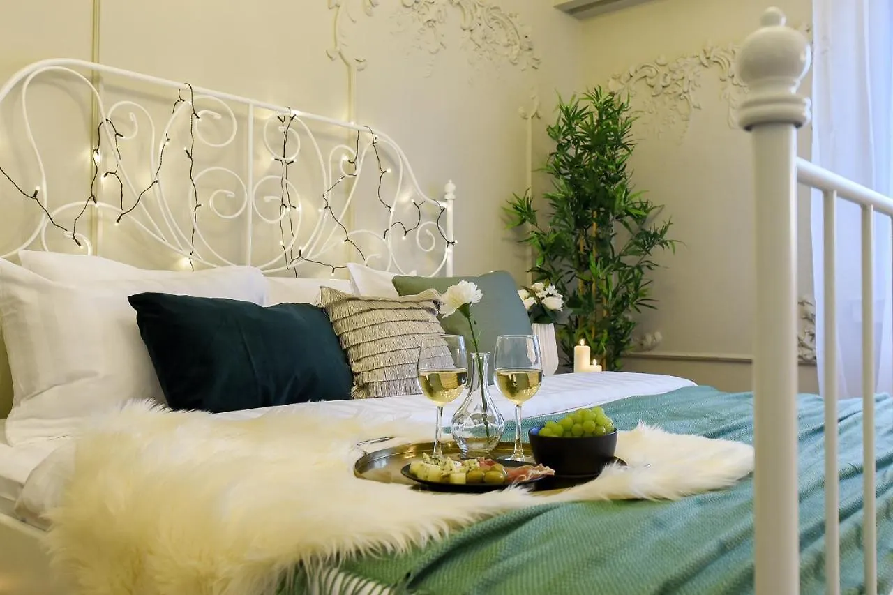 Luxury Central - Old Town Studio Bucureşti România