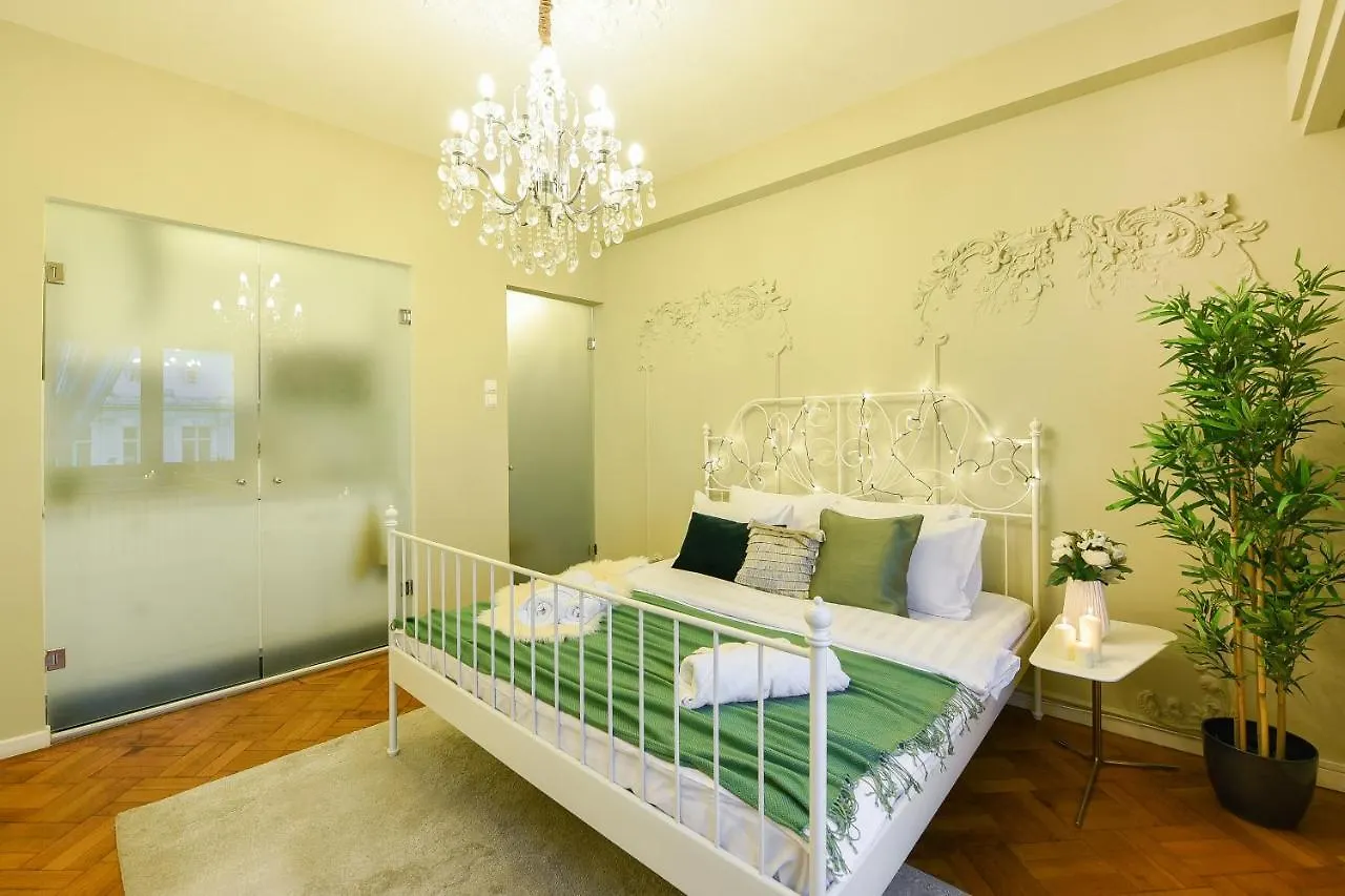 Luxury Central - Old Town Studio Bucureşti